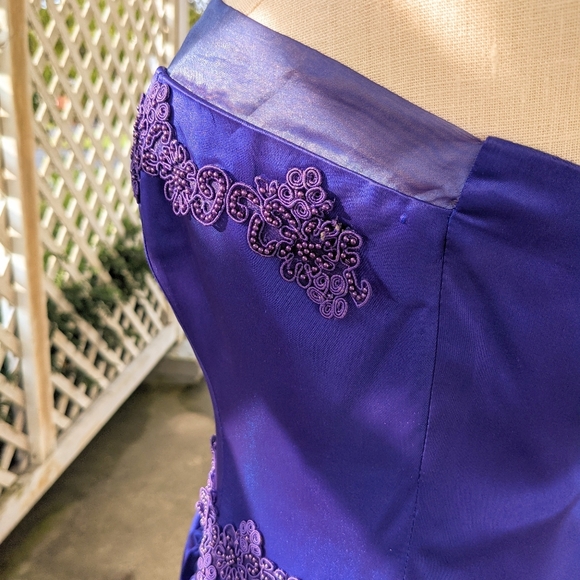 Vintage Cachet Purple Iridescent Beaded Strapless Homecoming Prom Dress - Picture 4 of 15